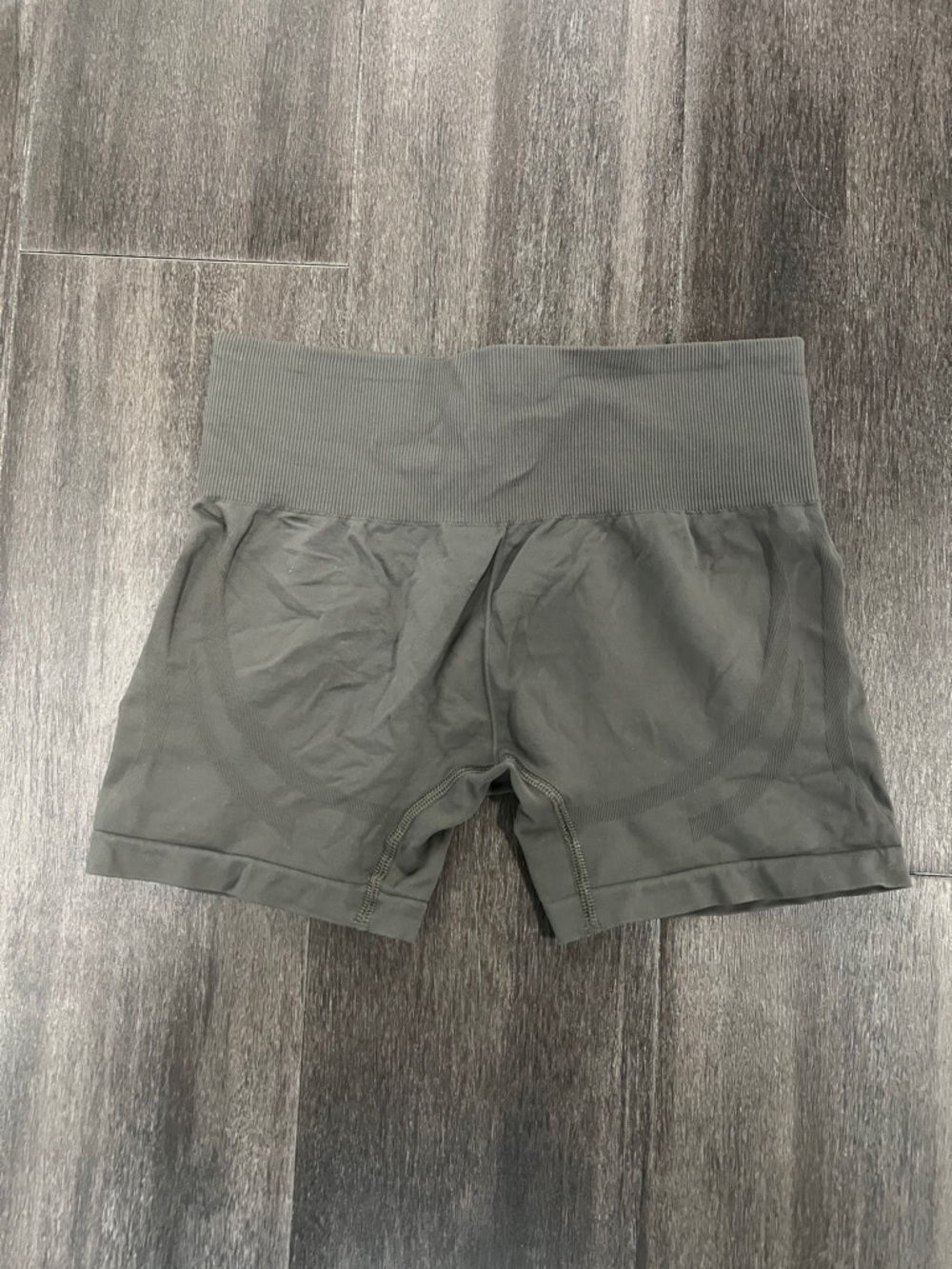 Gymshark Grey High-Waist Seamless Bike Shorts - Picture 3 of 5